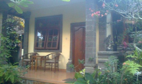 Nyuh Gading Accommodation & Warung Ubud, Bali
