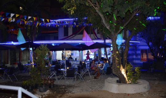Le Village Guesthouse Hostel & Bar Cebu