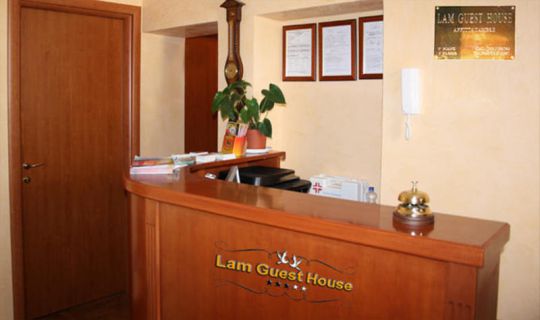 Lam Guesthouse Rom
