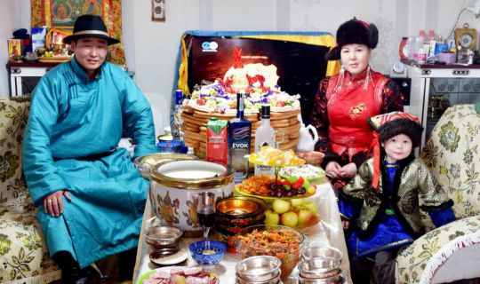 Купить в улан баторе. Монгольские товары. Улан-Батор люди. Монгольские богатства. Монголия обычная жизнь.